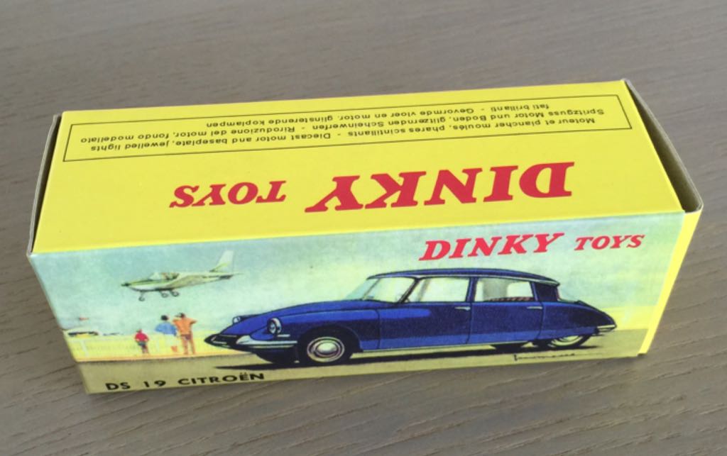 Citroen DS 19  toy car collectible - Main Image 2
