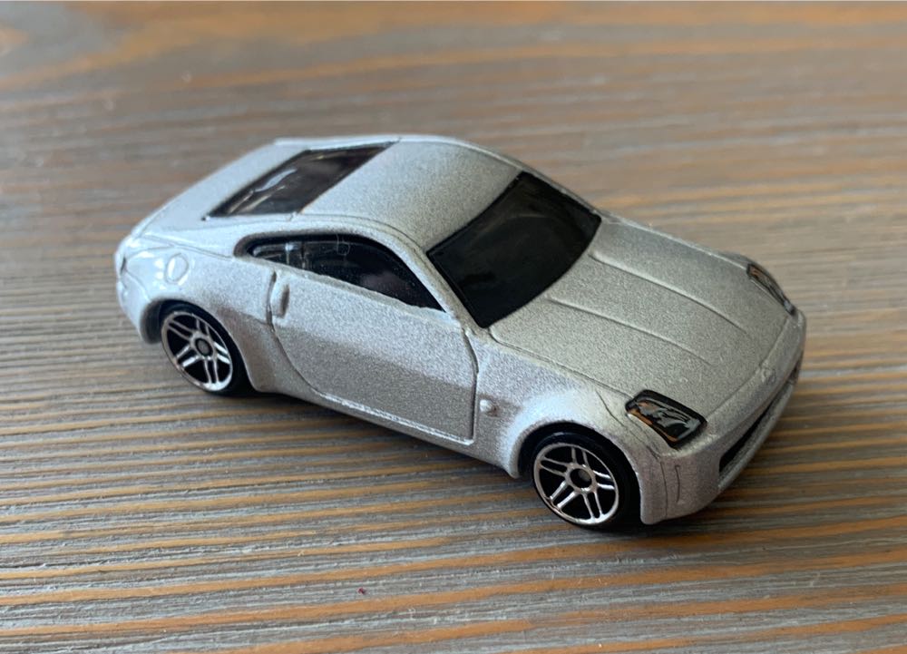 Nissan Z - 2002 First Edition toy car collectible - Main Image 4