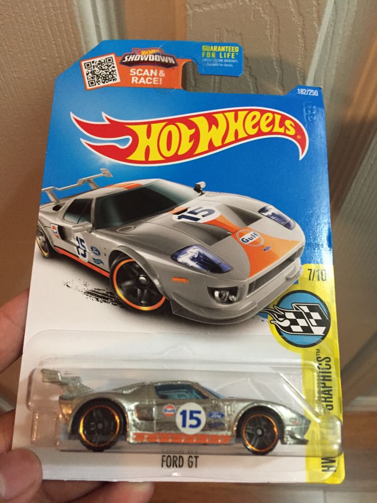 Ford GT - Walmart Exclusive Zamac toy car collectible - Main Image 1
