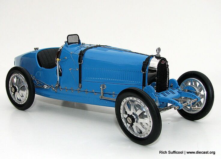 Bugatti 1924  toy car collectible - Main Image 2