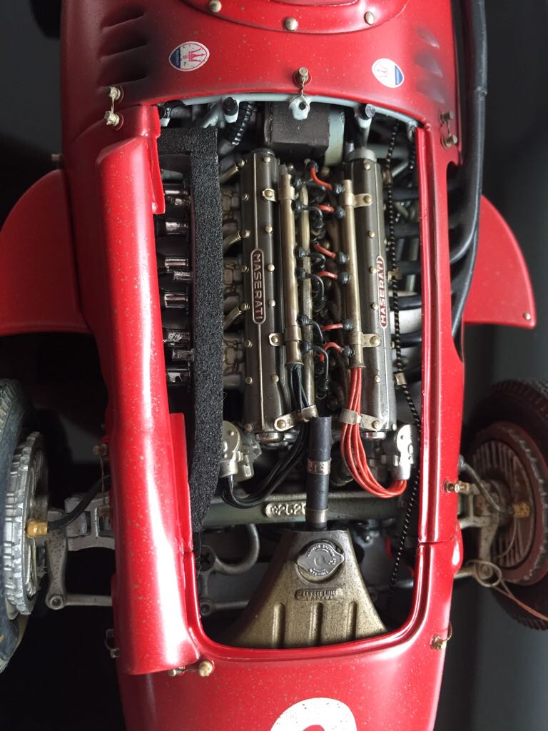 Maserati 250 F Dirty Hero - Limited Edition toy car collectible - Main Image 2