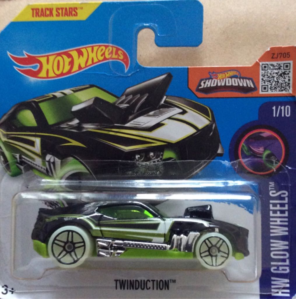 Twinduction - 2016 HW Glow Wheels toy car collectible - Main Image 1