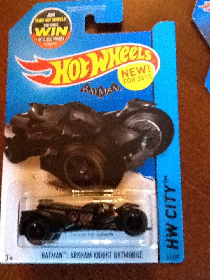 Batman Arkham Asylum Batmobile Hw City  toy car collectible - Main Image 1
