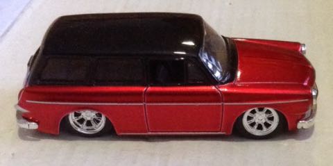 Volkswagen Variant Squareback Rojo - Jada Toys Inc toy car collectible - Main Image 2