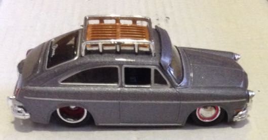 Volkswagen 1600 TL Gris - Jada Toys Inc toy car collectible - Main Image 2
