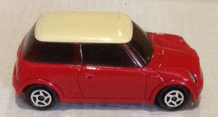 Mini Cooper - Majorette toy car collectible - Main Image 2