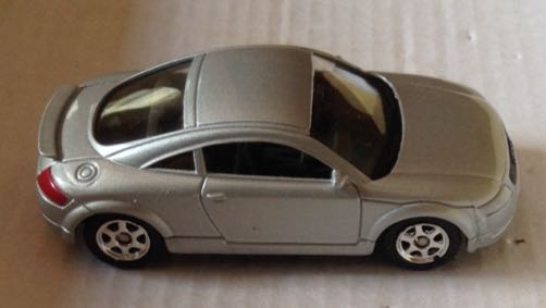 Audi TT Gris - Welly toy car collectible - Main Image 2