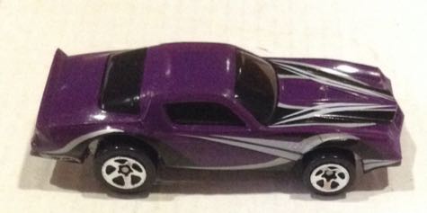 Camaro Z28 Morado - Hot Wheels toy car collectible - Main Image 2