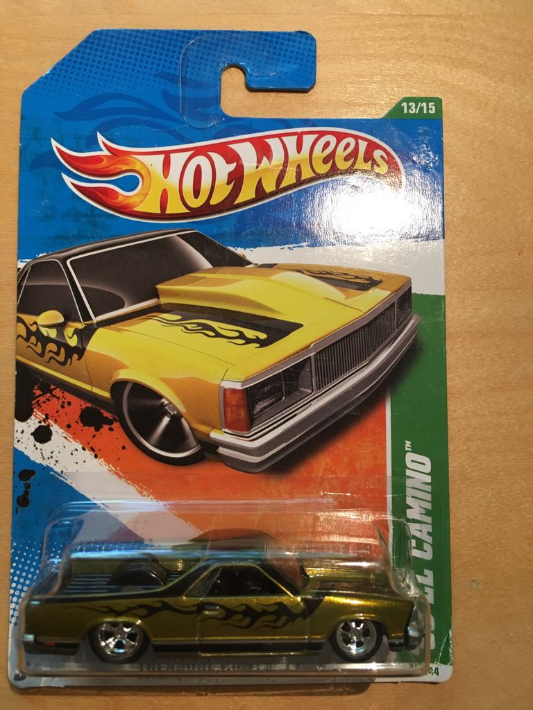 Super - ’80 El Camino - 2011 Super Treasure Hunt Series toy car collectible - Main Image 2