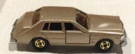 Cadillac Seville Arena - Tomica toy car collectible - Main Image 2