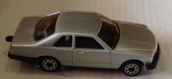 Mercedes 500 SEC Gris - Gusval toy car collectible - Main Image 2