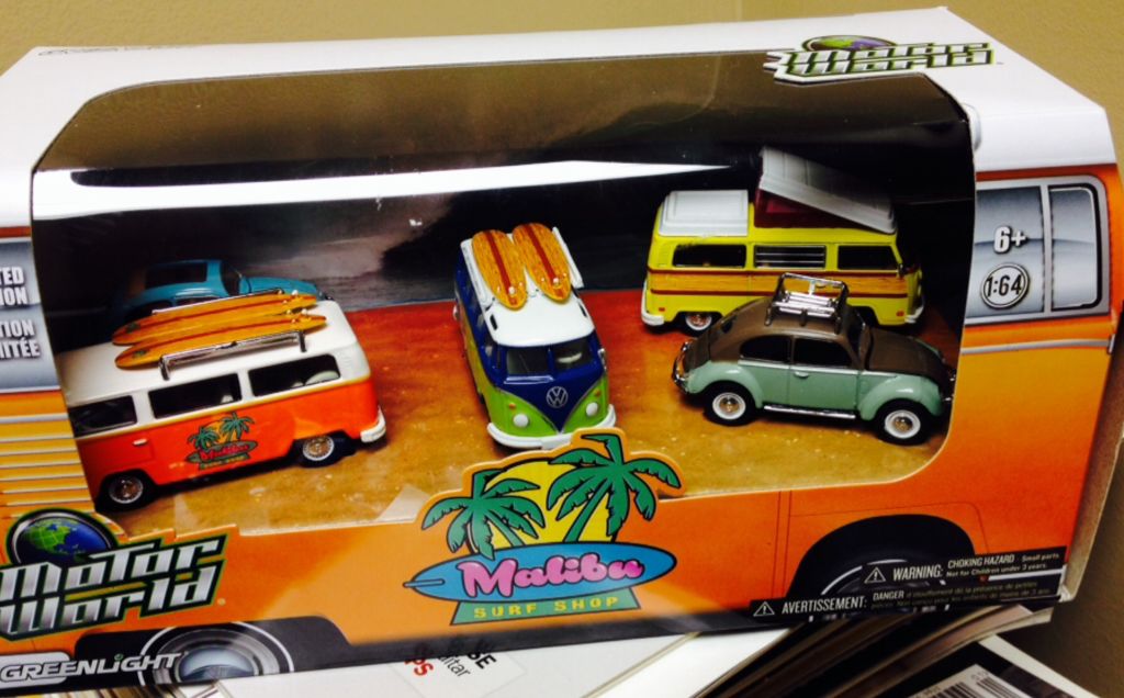 GL 1970 Volkswagen Type 2 - Motor World German Edition toy car collectible - Main Image 2