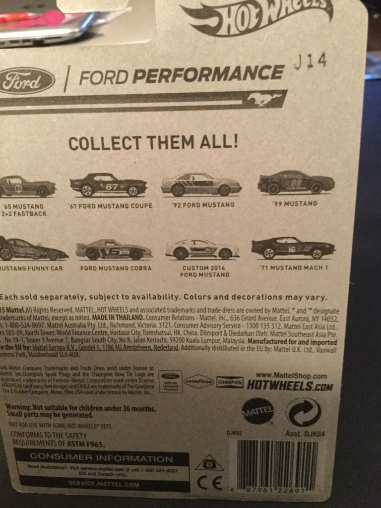 71 MUSTANG MACH 1 - 2016 Ford Performance toy car collectible - Main Image 2