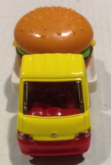 Toyota Town Ace Truck Hamburguesa - Tomica toy car collectible - Main Image 1