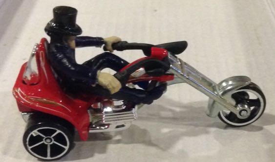 3-Squeeler - Hot Wheels toy car collectible - Main Image 2