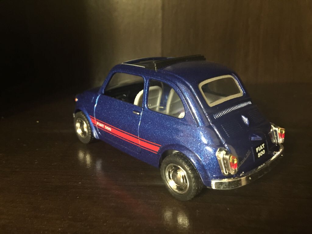 Fiat - Kinsmart toy car collectible - Main Image 2