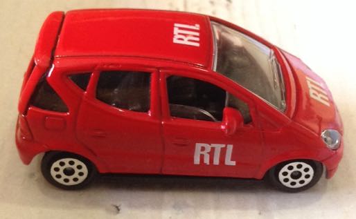 Mercedes Benz Class A Rojo - Majorette toy car collectible - Main Image 2