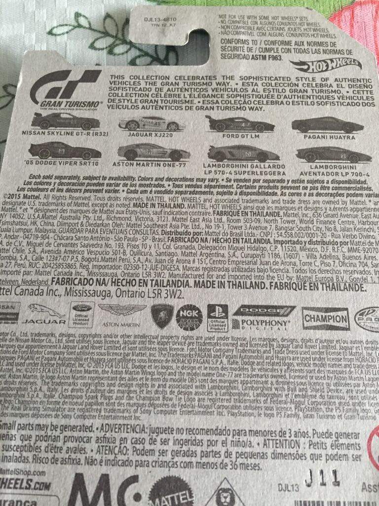 1990 Nissan Skyline GT-R (R32) - Gran Turismo toy car collectible - Main Image 2