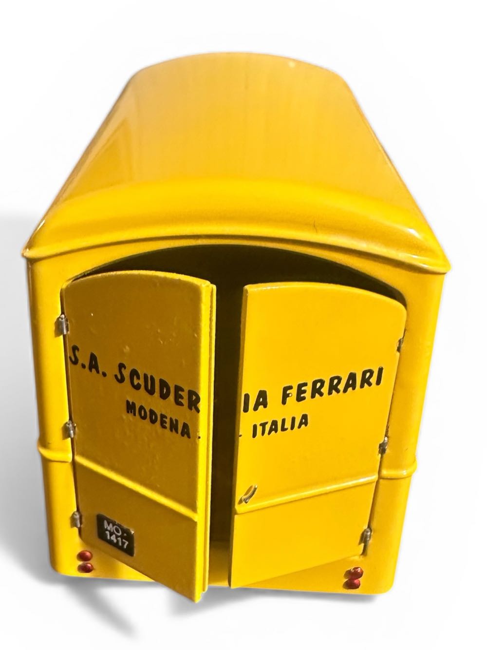 Alfa Romeo 500 Transporter - Alfa Romeo toy car collectible - Main Image 4