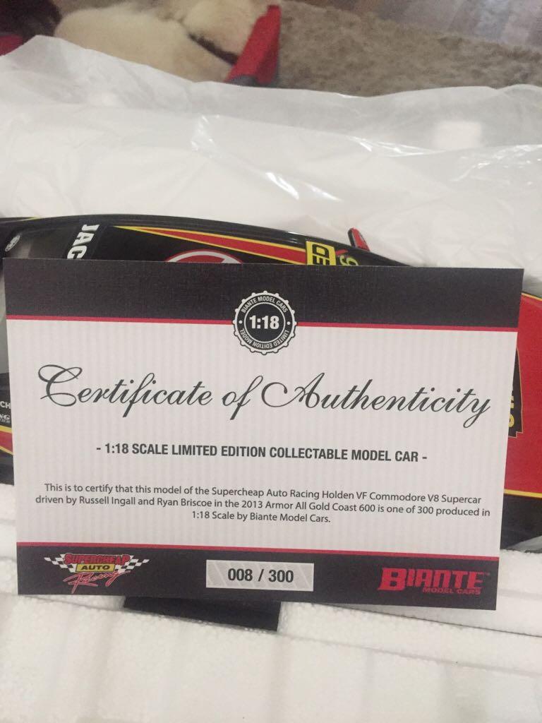 Biante - V8 Supercars toy car collectible - Main Image 2