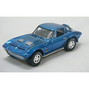Johnny Lightning 1963 Corvette GS - Corvette Collection toy car collectible - Main Image 2