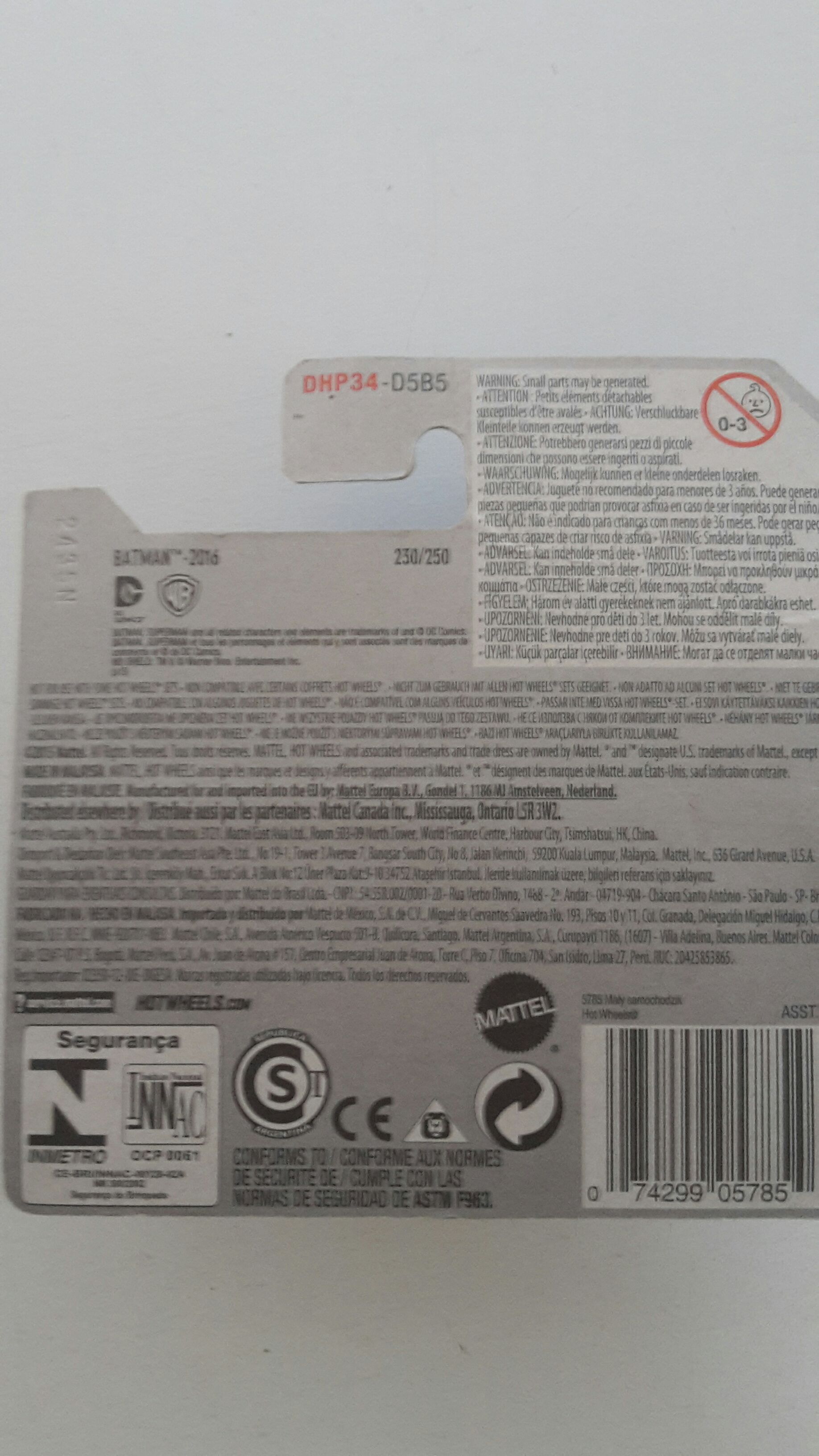 Batmobile - 2015 Batman™ toy car collectible - Main Image 2