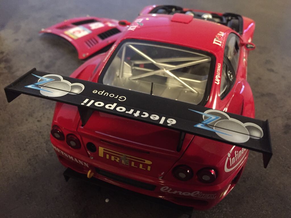 Ferrari 575 GTC - Team J.M.B Estoril toy car collectible - Main Image 2