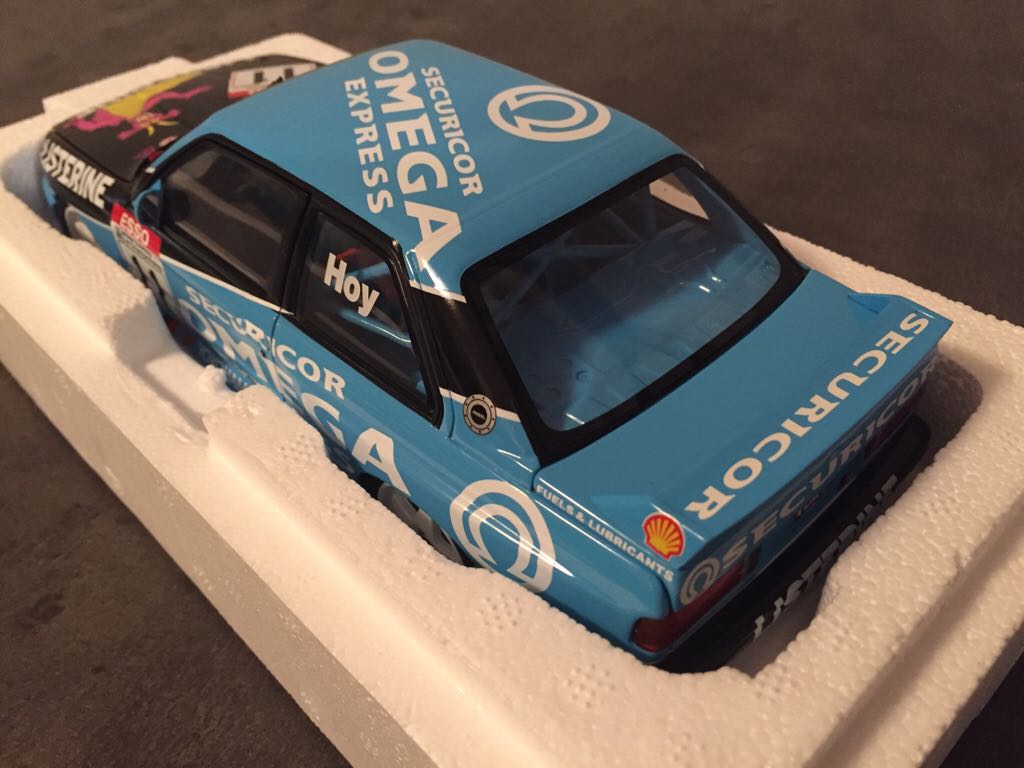 BMW M3 - W. Hoy - BTCC Champion - Limited Edition toy car collectible - Main Image 2