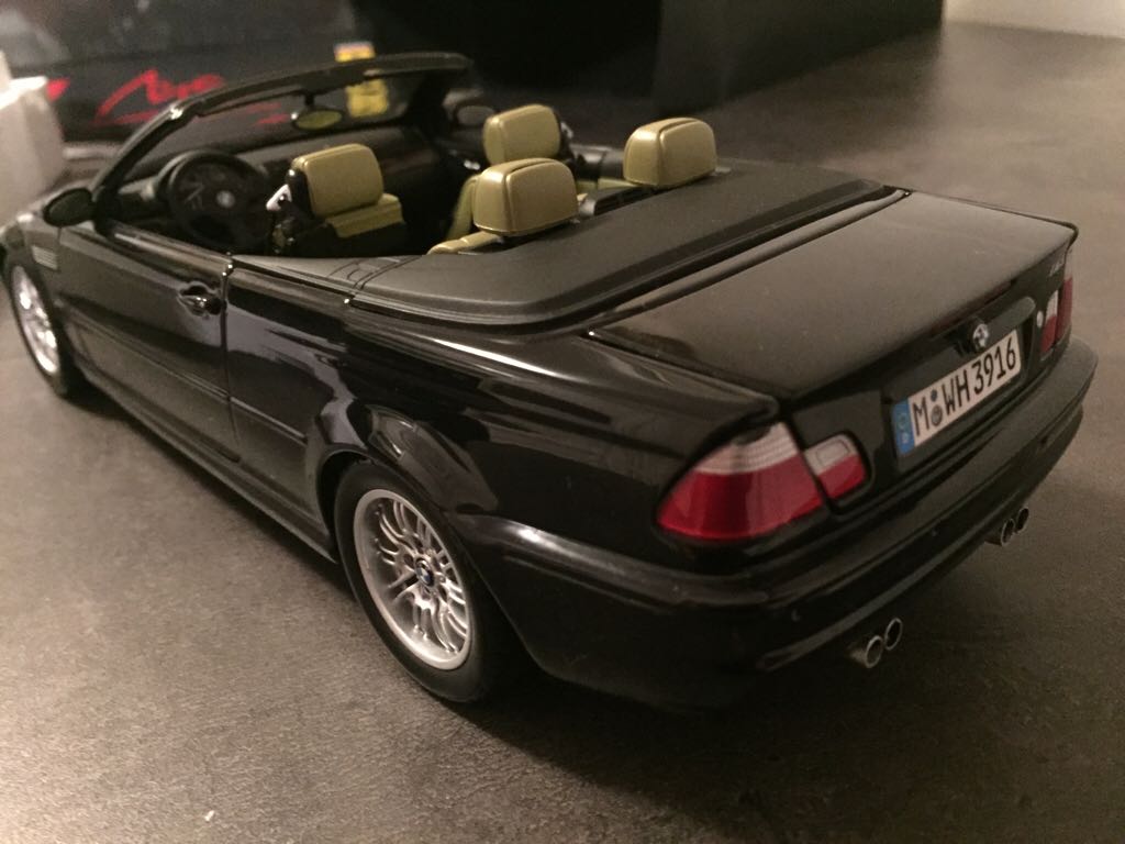 BMW M3 Cabrio - Dealer Box toy car collectible - Main Image 2
