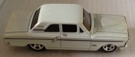 Ford Thunderbird Bolt Blanco - Hot Wheels toy car collectible - Main Image 2