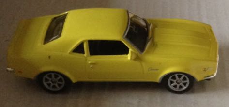 Camaro Z28 Amarillo - Welly toy car collectible - Main Image 2