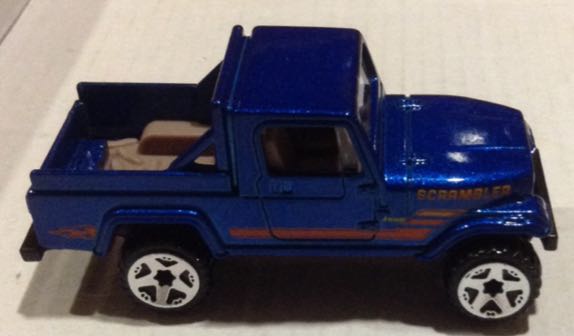 Jeep Chrysler LLC Azul - Hot Wheels toy car collectible - Main Image 2