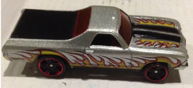 Chevy El Camino Gris - Hot Wheels toy car collectible - Main Image 2