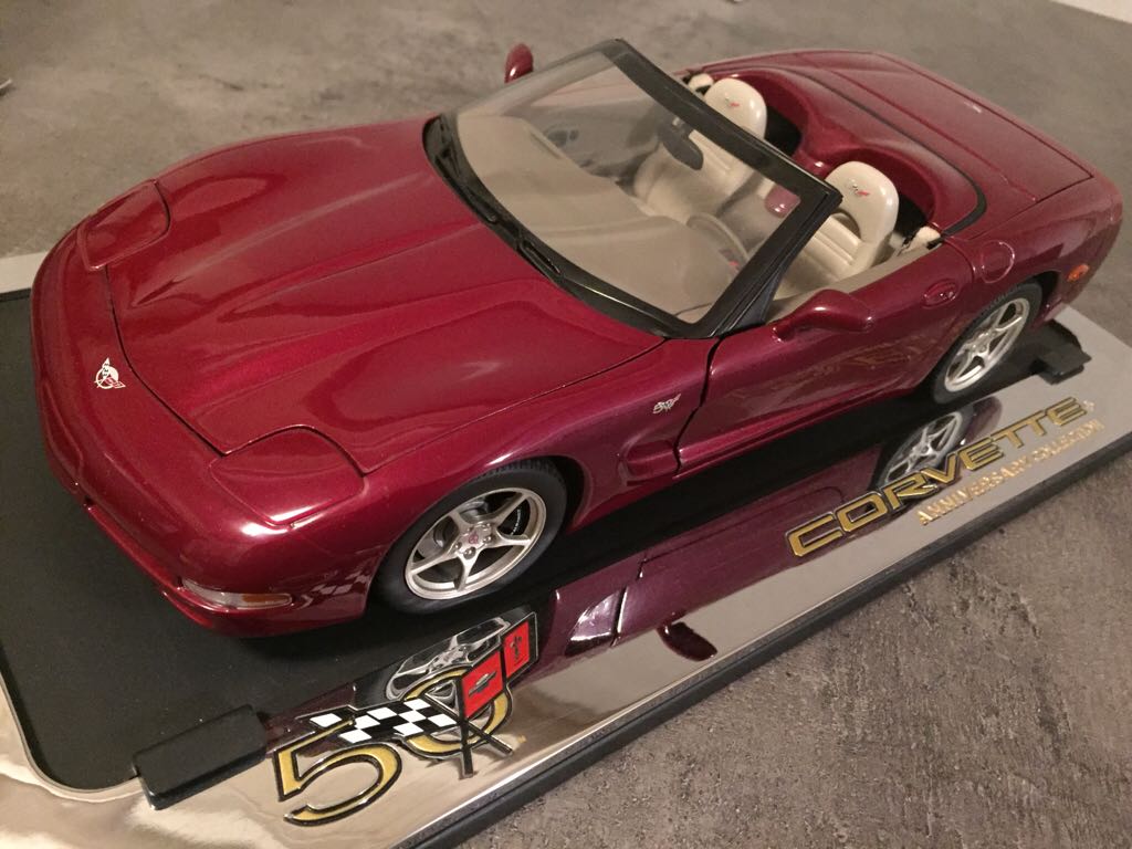 Corvette C5 50th Anniversary - Anniversary Collection toy car collectible - Main Image 2