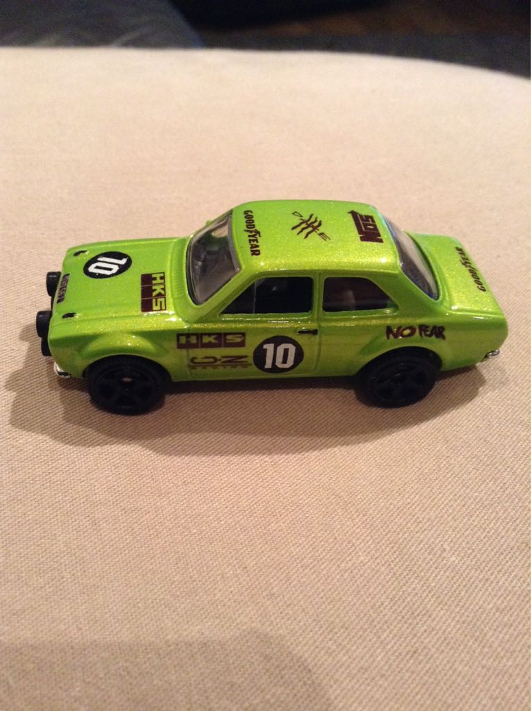Ford Escort Custom  toy car collectible - Main Image 1