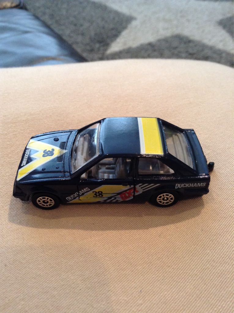 Corgi Ford Escort  toy car collectible - Main Image 1