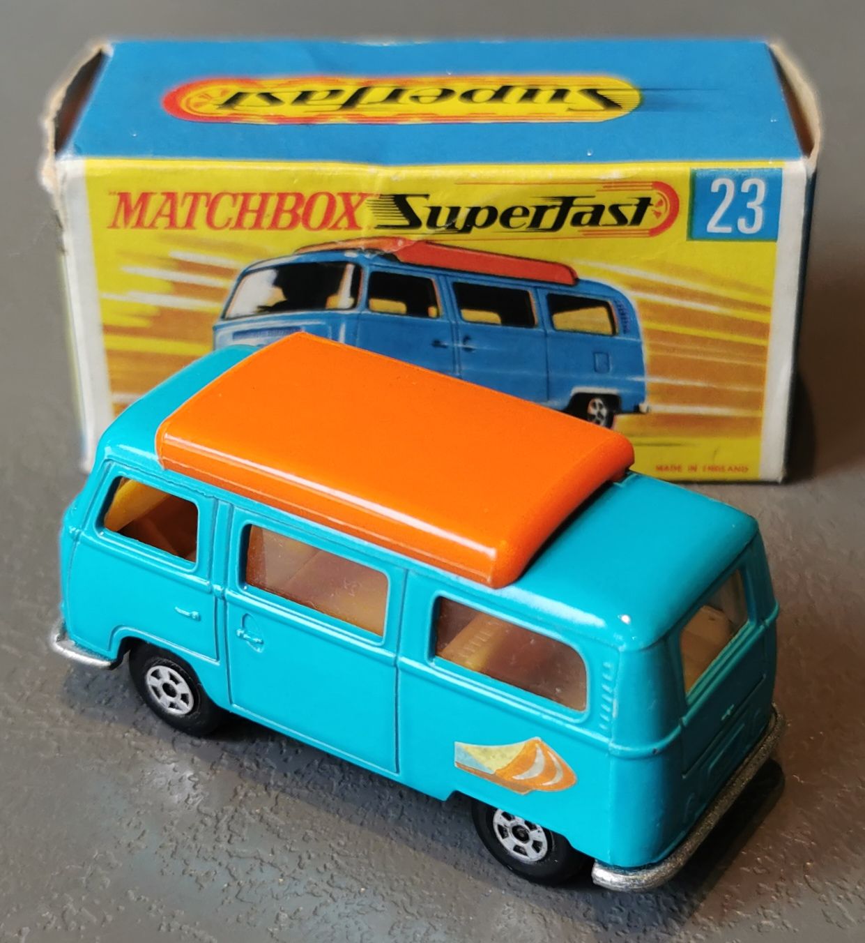 Matchbox Lesney -  Volkswagen Camper - 1-75 Superfast toy car collectible - Main Image 2