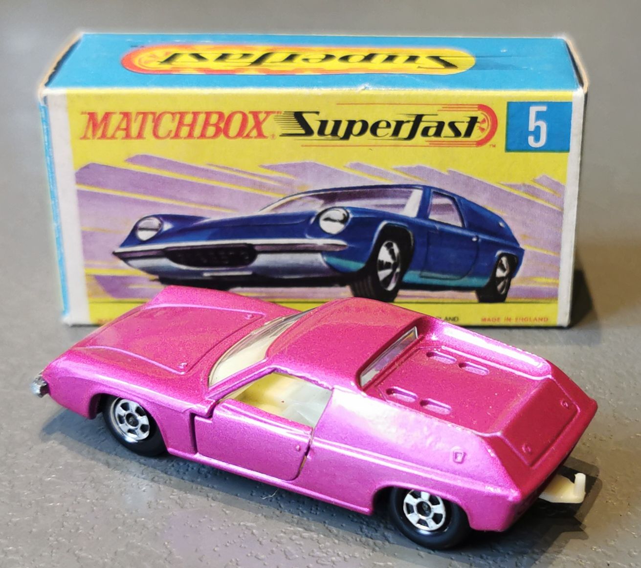 Matchbox Lotus Europa - MBX 1-75 toy car collectible - Main Image 2