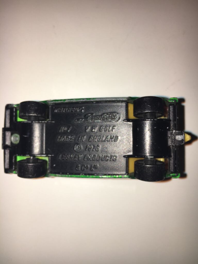 Matchbox Volkswagen Golf - 1-75 Superfast toy car collectible - Main Image 2