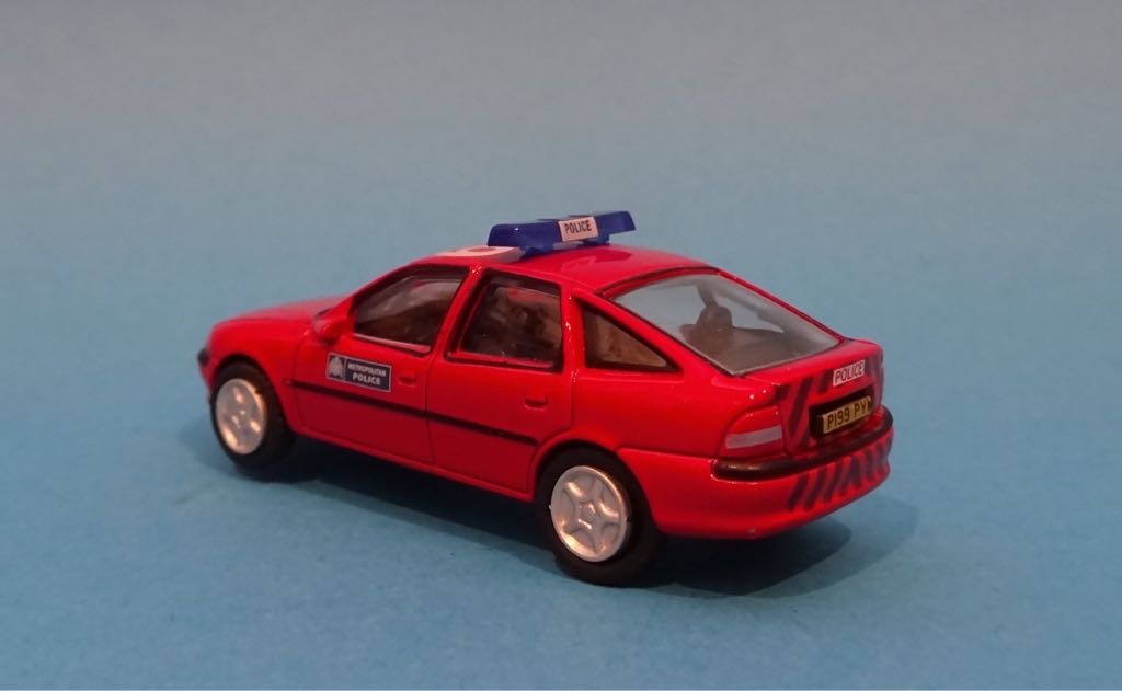 VAUXHALL VICTOR POLICE  toy car collectible - Main Image 2
