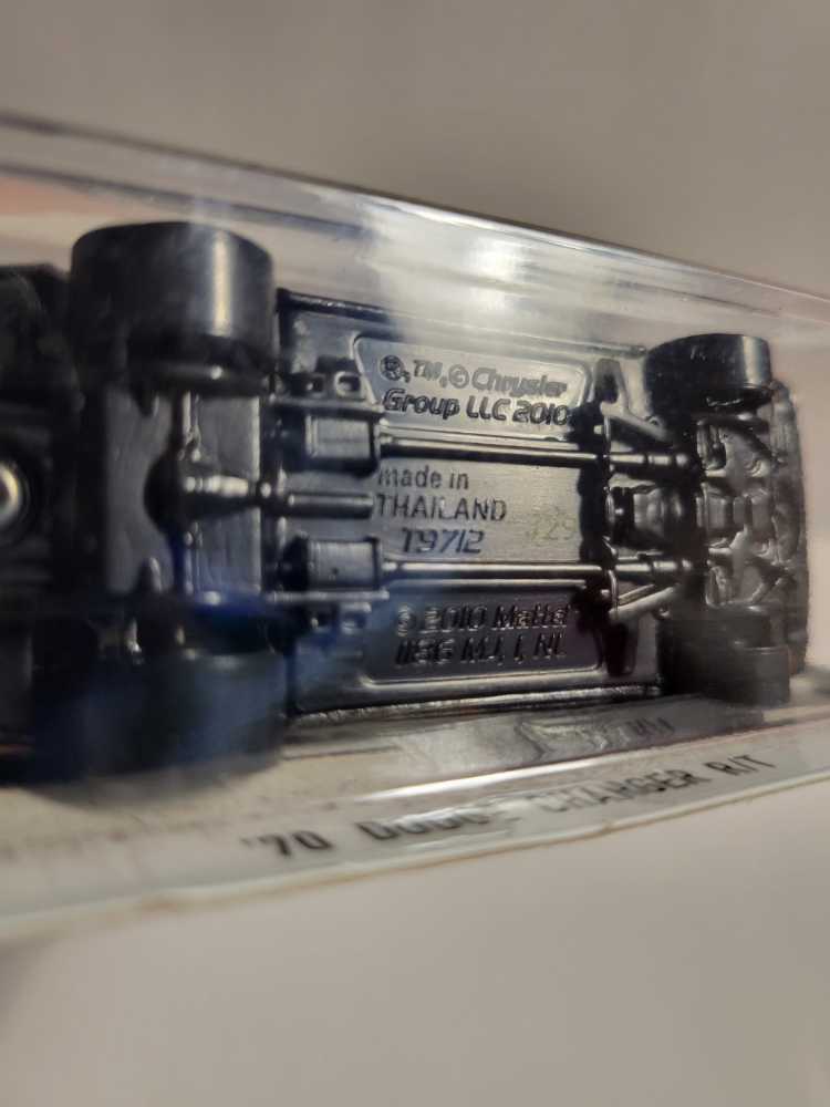 ’70 Dodge Charger R/T - 2016 - Fast & Furious toy car collectible - Main Image 3