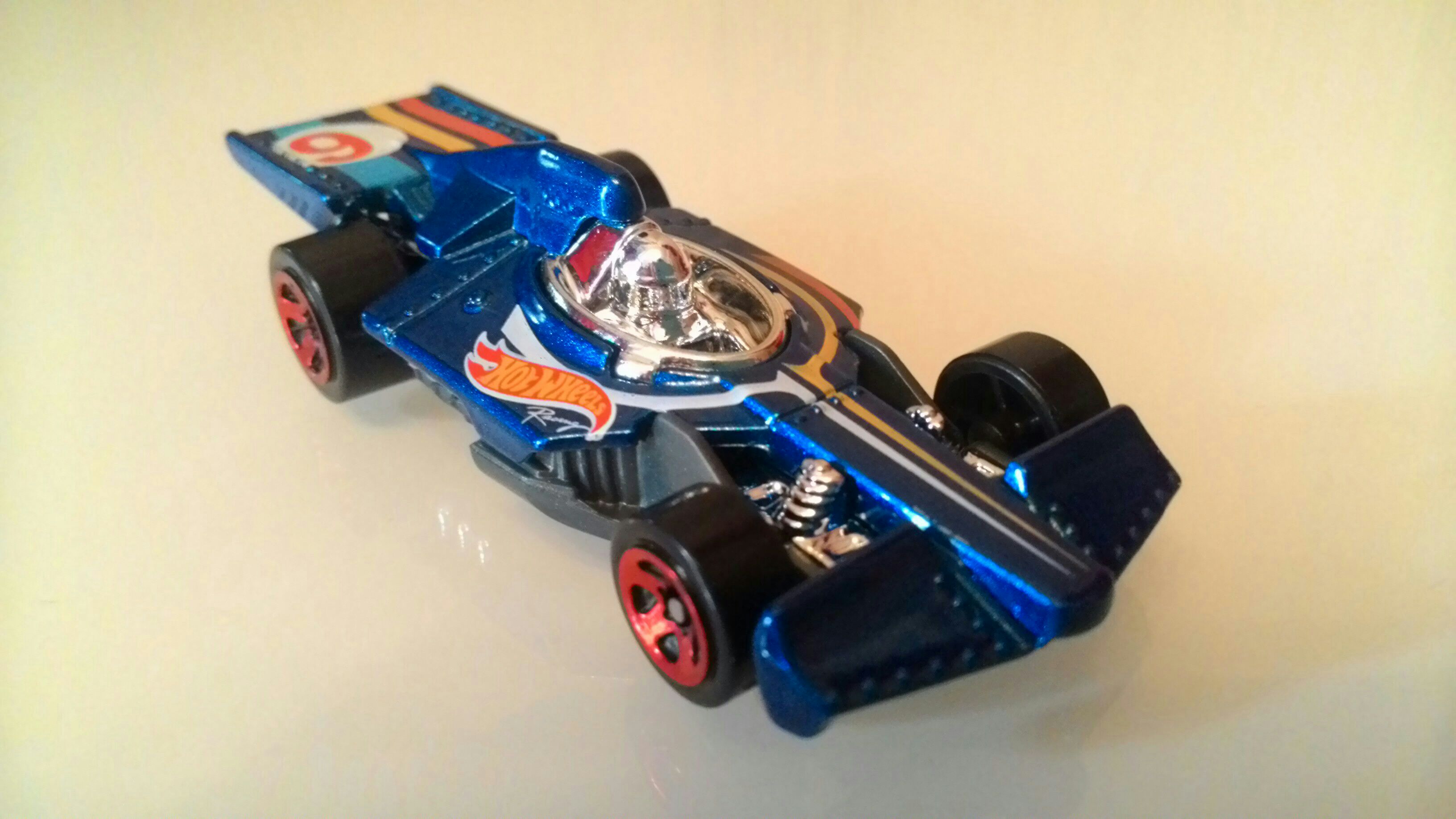 Formula Flashback - HW Race Team toy car collectible - Main Image 2