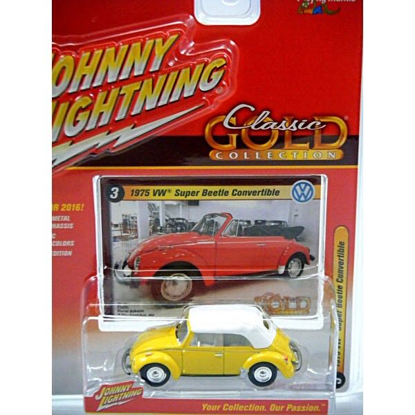 Johnny Lightning 1975 VW Super Beetle Convertible - Classic Gold 2016 Release 1 toy car collectible - Main Image 1