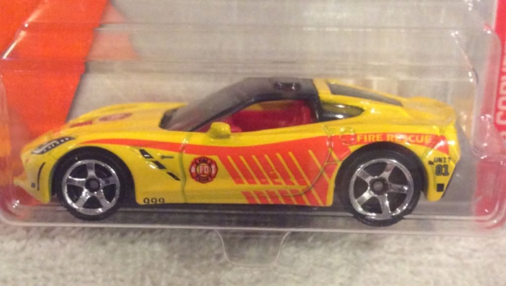 2015 Corvette Stingray - Matchbox toy car collectible - Main Image 2