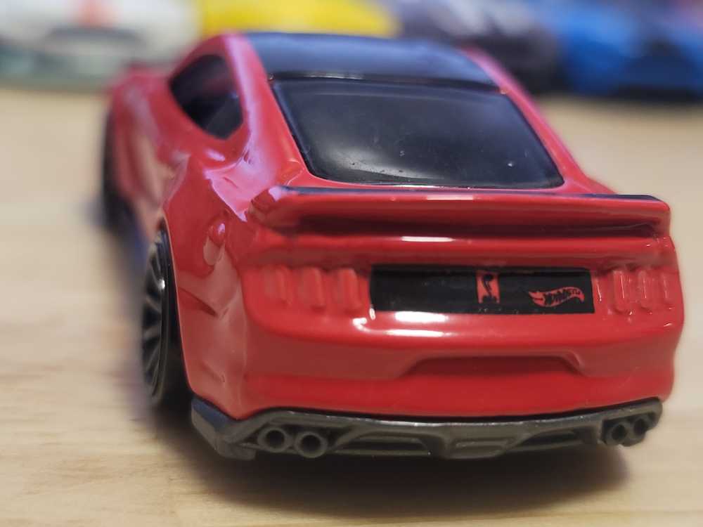 2016 Ford Shelby GT350R - Night Burnerz toy car collectible - Main Image 4