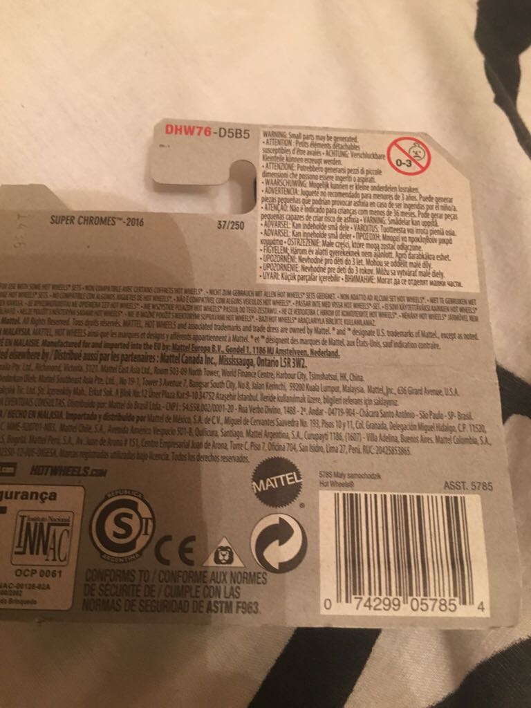 Hot Wheels High - 2016 HW Super Chromes toy car collectible - Main Image 2