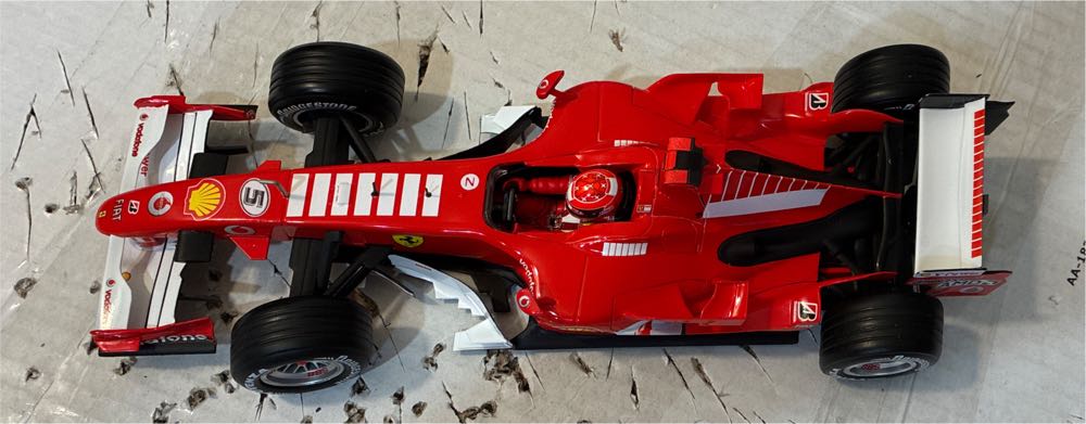 Ferrari 248 F1, #5, M. Schumacher - 1/18 Avec Casque toy car collectible - Main Image 2