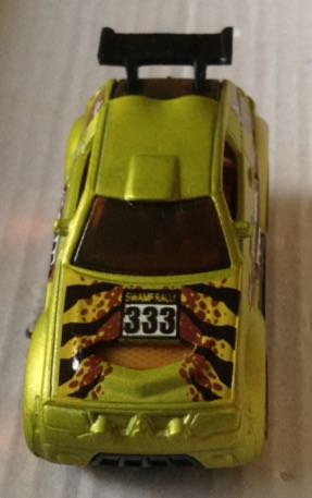 Mitsubishi Pajero Verde Limon - Hot Wheels toy car collectible - Main Image 1