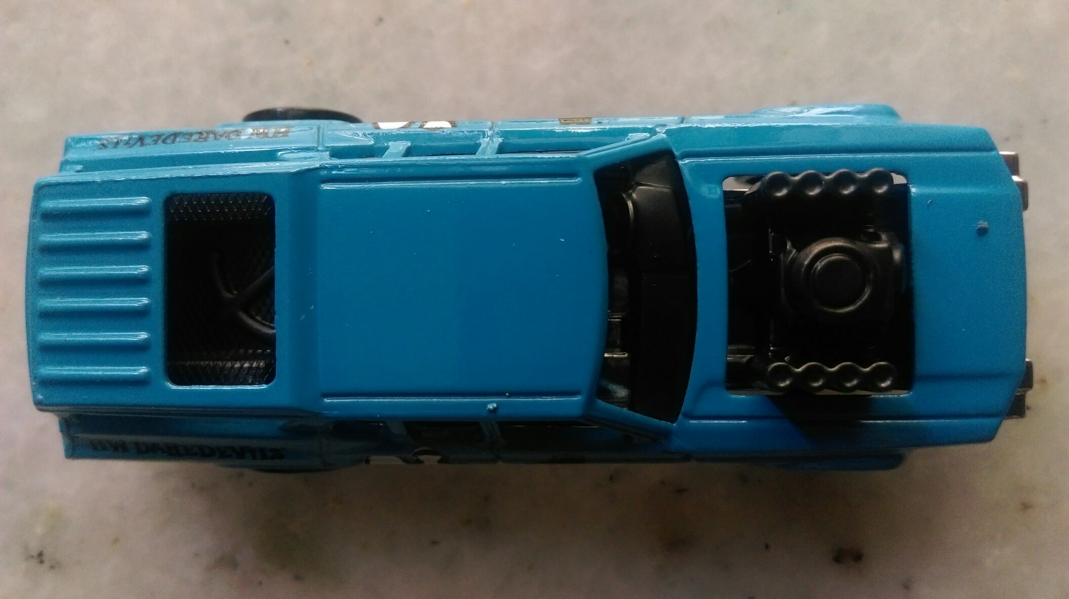 Cruise Bruiser - HW Daredevils toy car collectible - Main Image 2