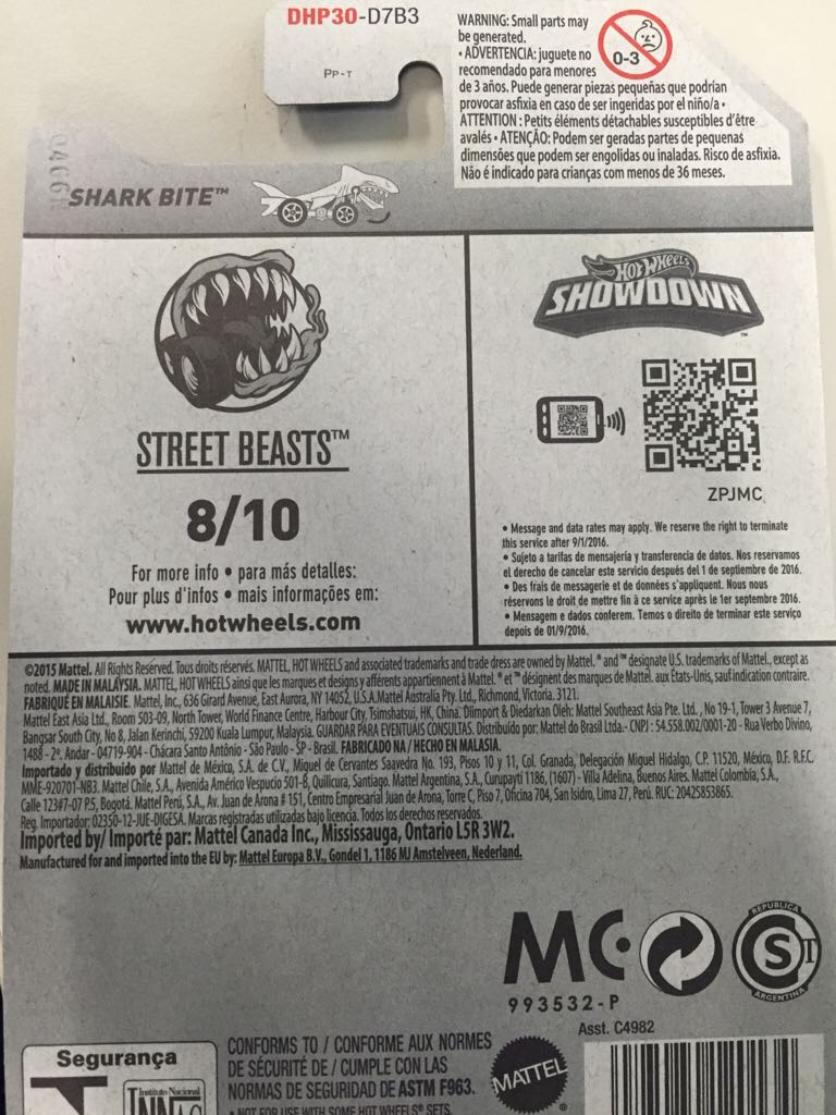 Shark Bite - ’16 Street Beasts toy car collectible - Main Image 2